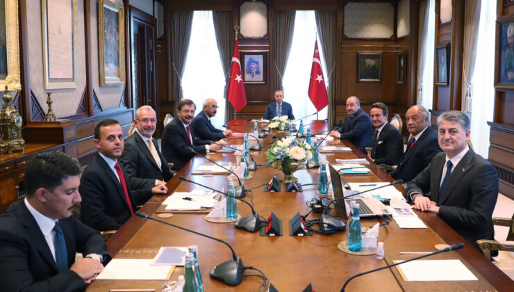 Erdoğan, TOGG üyelerini kabul etti